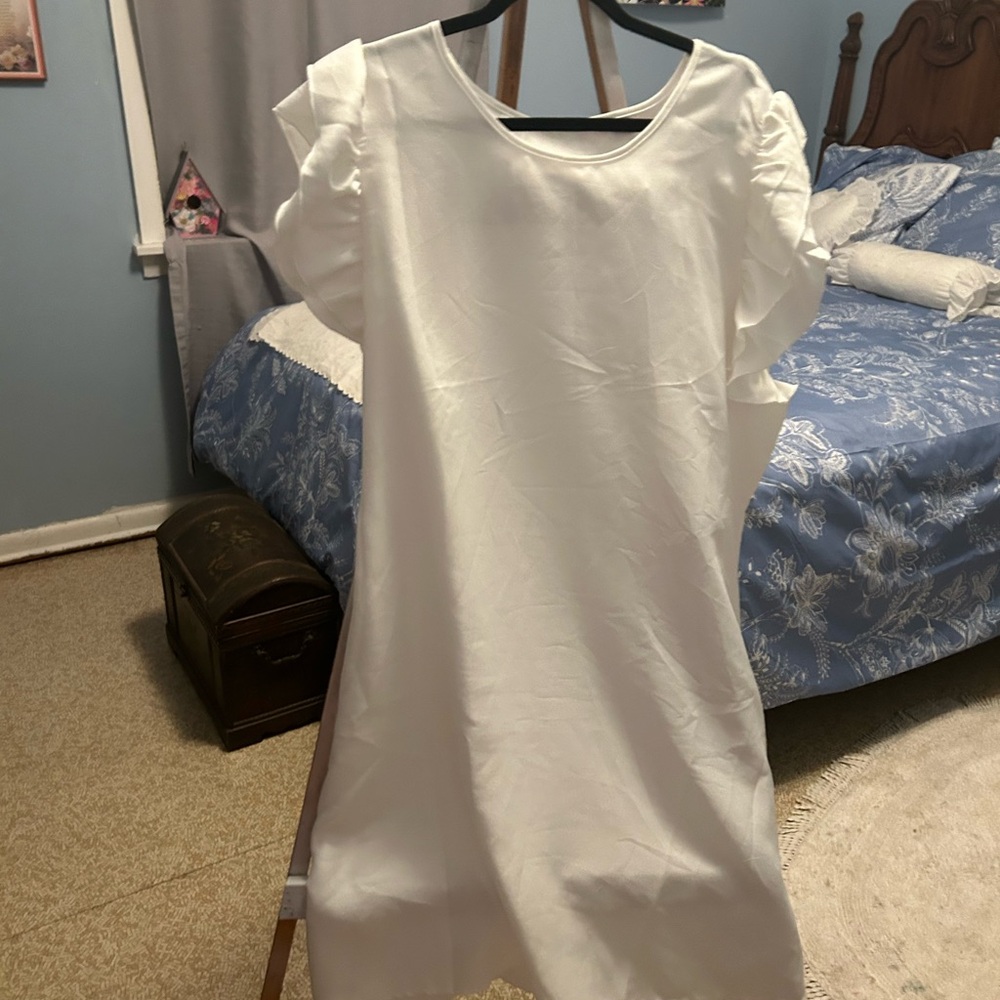 Playful white dress